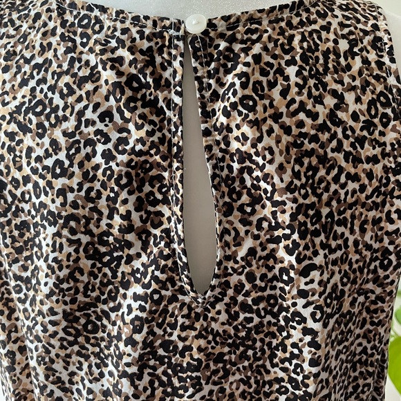 Animal print tank top with side slits - Picture 2 of 6